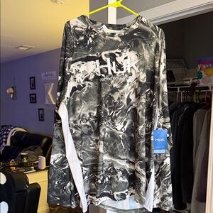 Huk Men's XXXL Black and White Long Sleeve Shirt